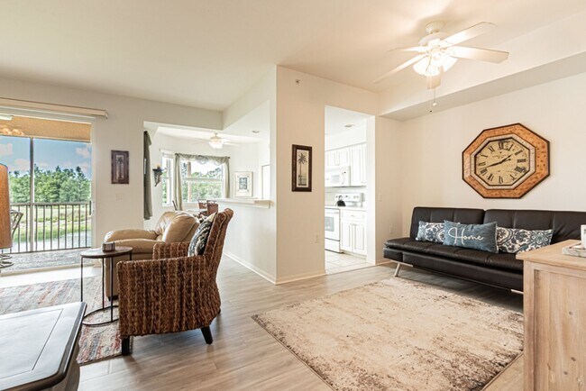 Building Photo - Fully Furnished Seasonal Condo Rental At Golf & Country Club - AVAIL DEC & APRIL!