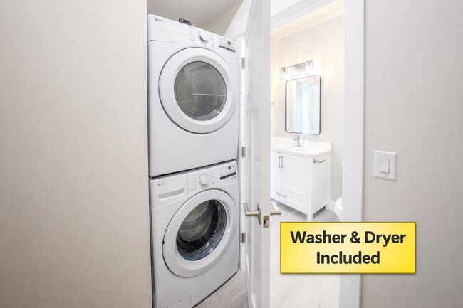 Building Photo - 67 S Main St