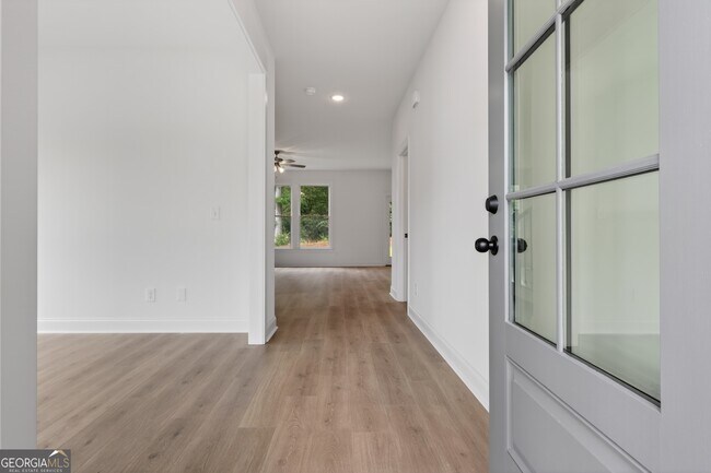 Building Photo - 12 Coretta Ct