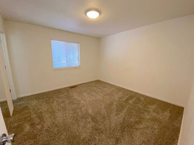 Building Photo - SE Reno Single Story House - Beautiful Pastoral/Mountain Views