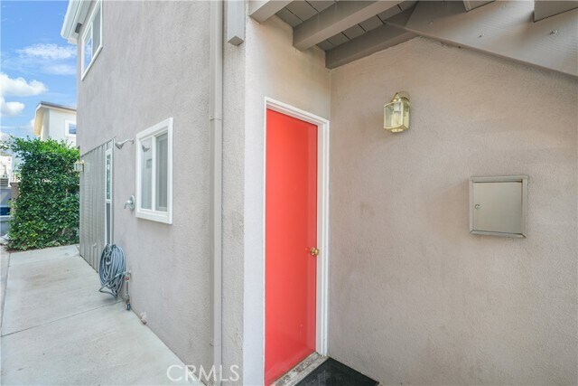 Building Photo - 17075 5th St