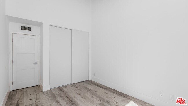 Building Photo - 1505 Purdue Ave