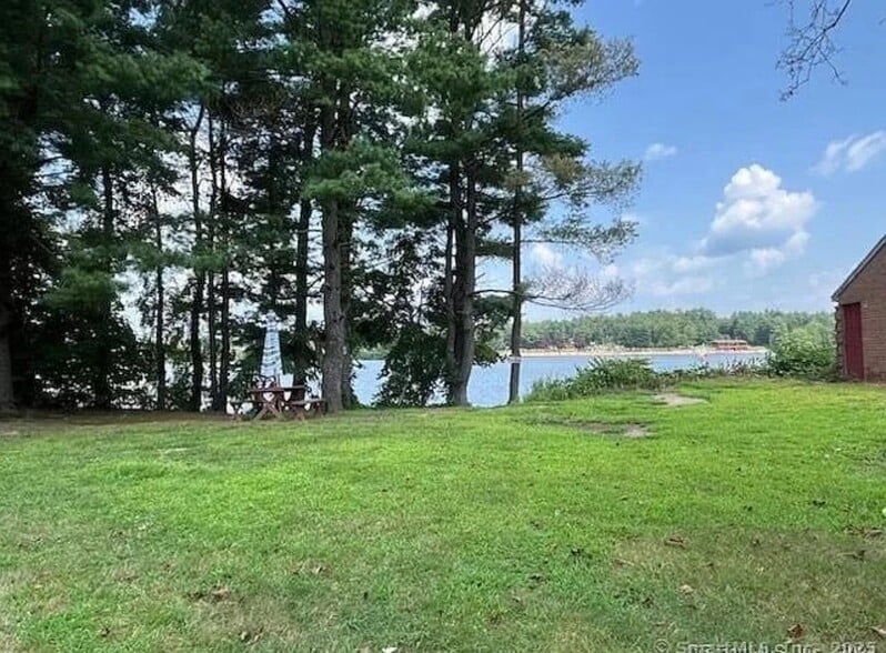 Building Photo - 37 Grandview Dr
