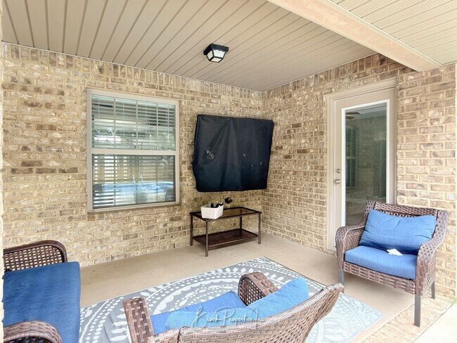 Building Photo - 6185 Autumn Pines Cir