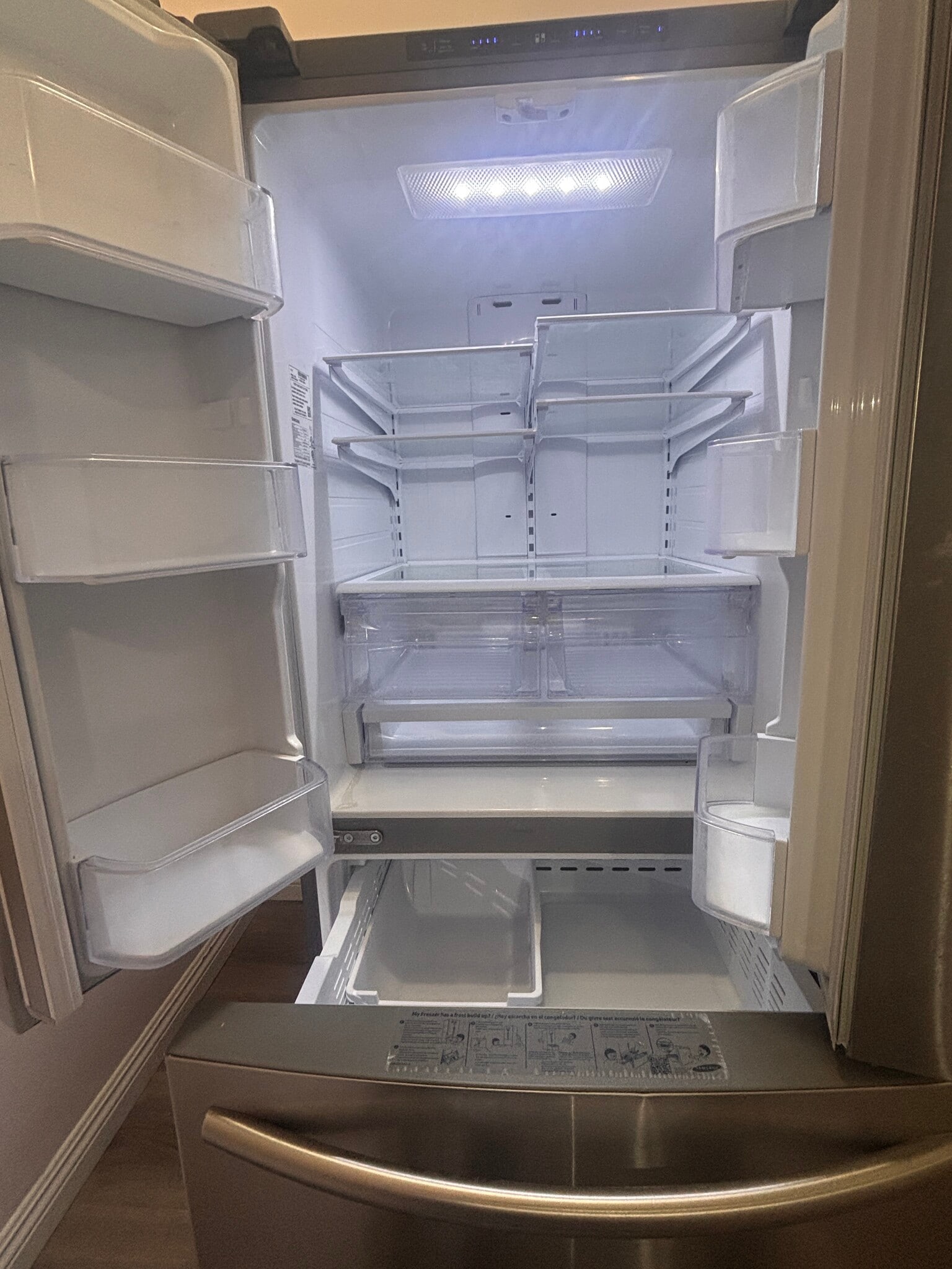 Building Photo - 3059 E 5th St