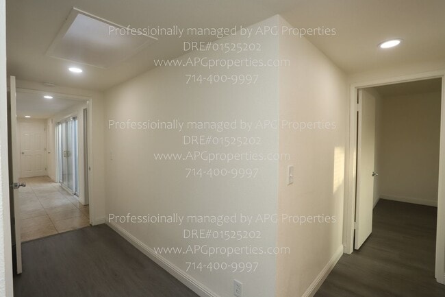 Building Photo - 17679 San Vicente St