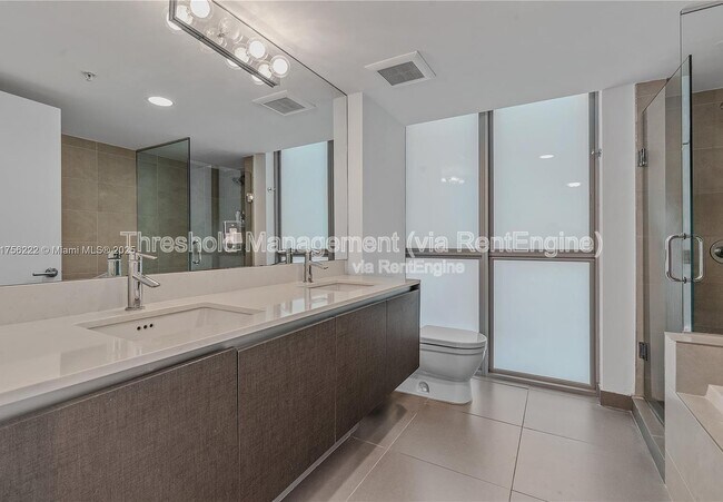 Building Photo - 6620 Indian Creek Dr