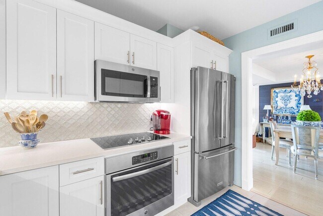 Building Photo - 1701 S Flagler Dr