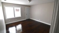 Building Photo - Housing Authority Vouchers Accepted !! 2-bedroom, 1-bathroom DUPLEX located in Mid City North, Ba...