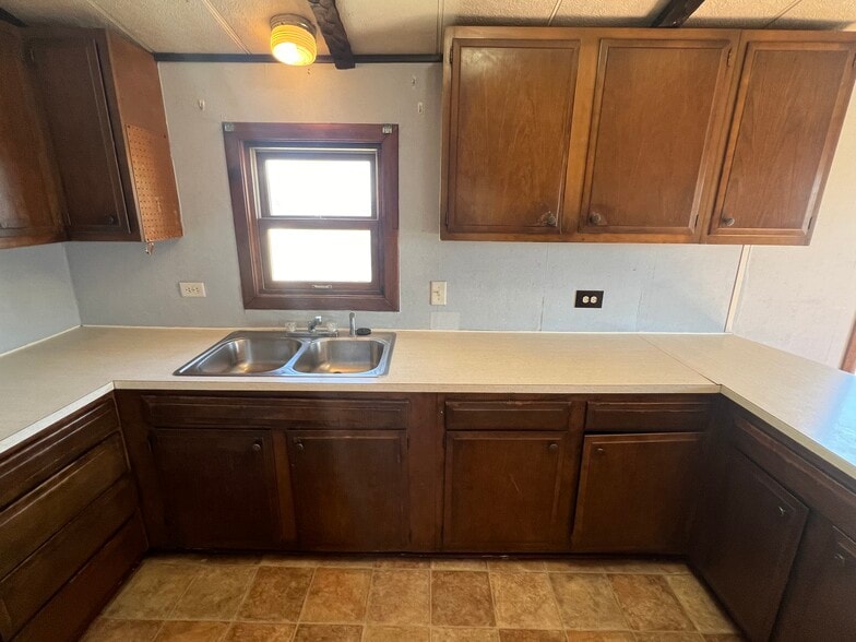 Building Photo - 28207 County Road 79