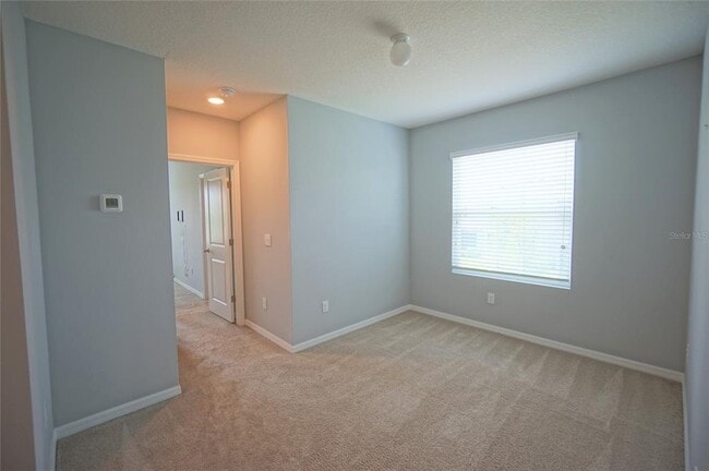 Building Photo - 6911 Breezy Palm Dr