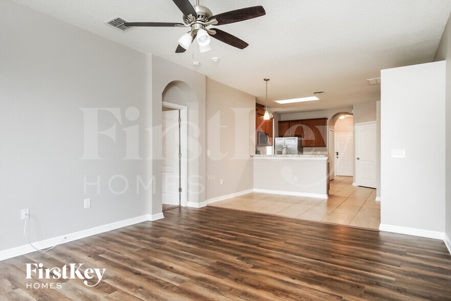 Building Photo - 15349 Montesino Dr