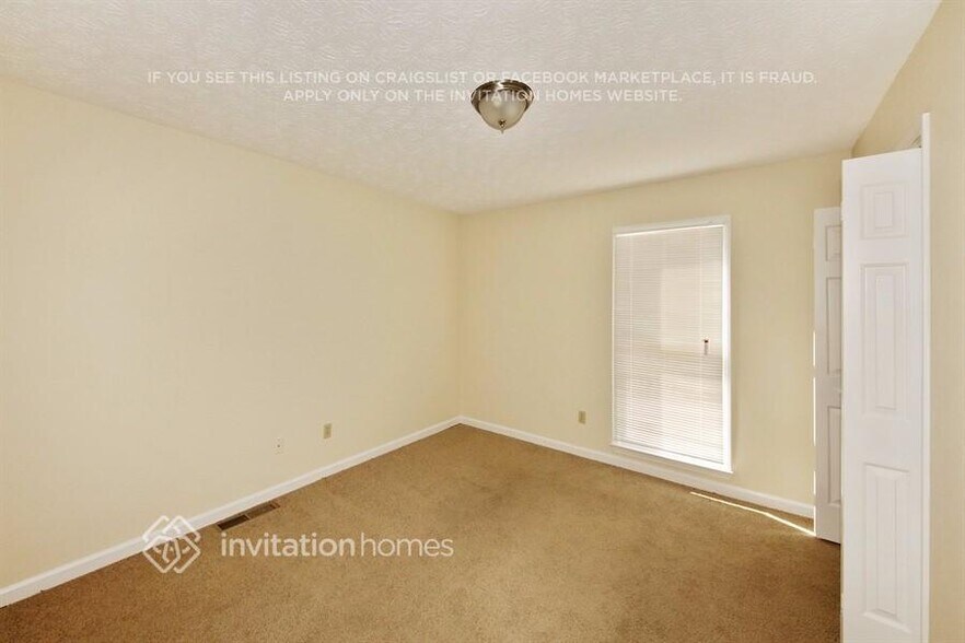 Building Photo - 1120 Jennings Dr