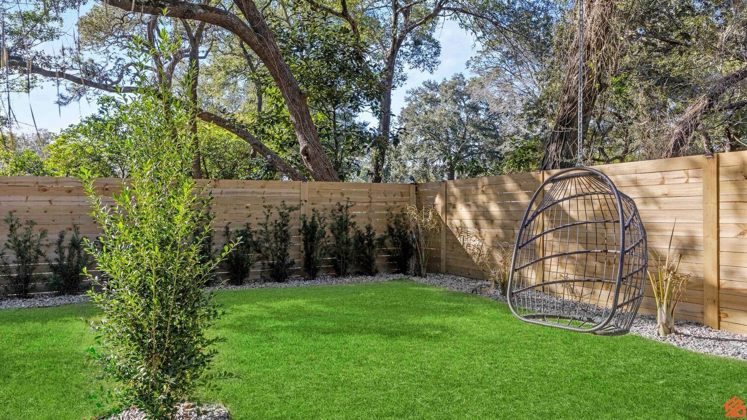 Building Photo - 116 Second Avenue Southwest-SI ID1502035P