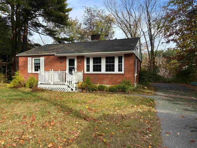 Building Photo - 280 Sagamore Rd