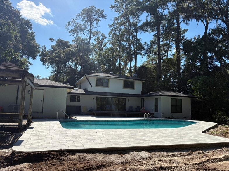 Building Photo - 701 NW 28th St