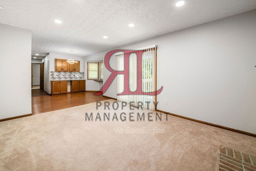 Building Photo - 356 Northview Dr