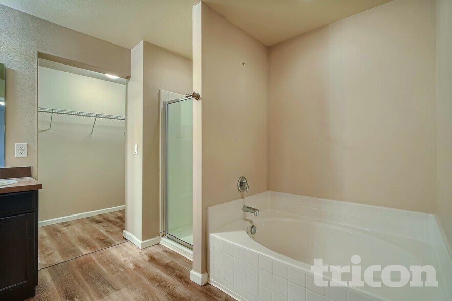 Building Photo - 1817 192nd St Ct E