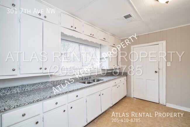 Building Photo - 301 7th Avenue NW Decatur, AL 35601