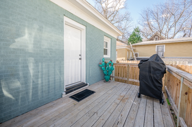 Building Photo - 611 W Houston St