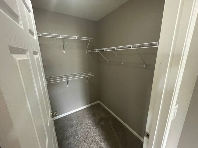 Building Photo - Cute Home in a Great Neighborhood!