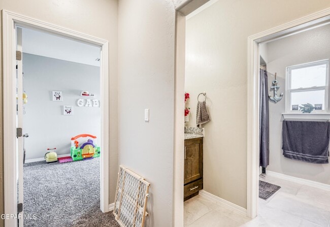 Building Photo - 2375 Enchanted Peaks