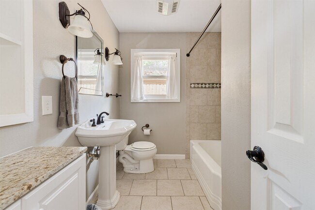 Building Photo - 5310 Carew St