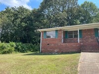 Building Photo - Duplex in Douglasville