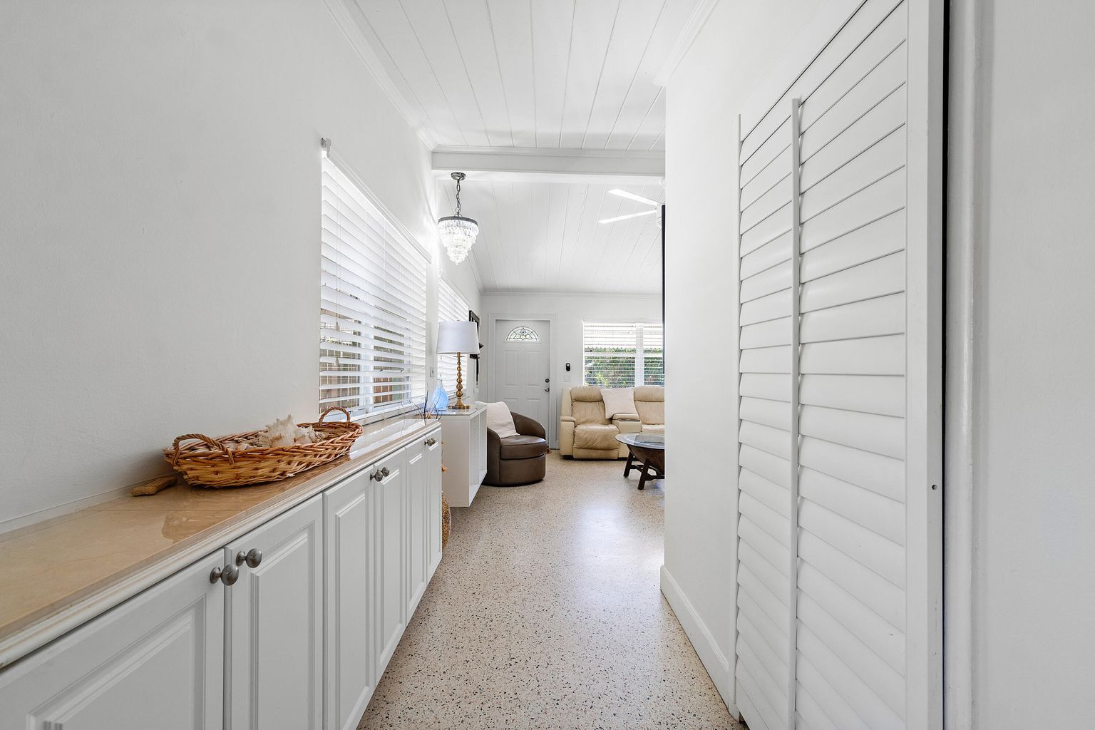 Building Photo - 321 Forsyth St