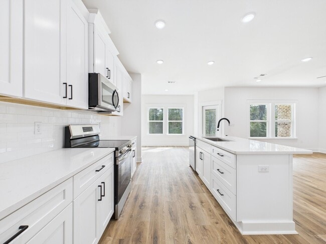 Building Photo - 333 Shoal River Dr