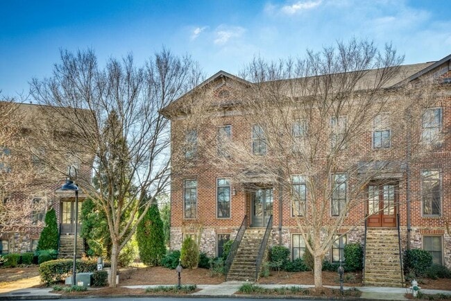 Building Photo - 2010 Heathermere Way