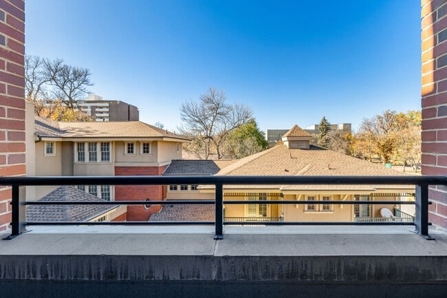 Building Photo - Luxury Furnished Old Town Condo – Modern Elegance in the Heart of Fort Collins