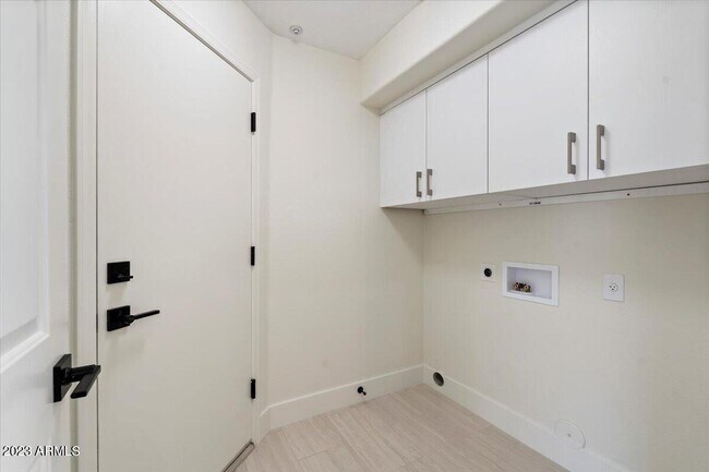 Building Photo - 9179 E Kimberly Way