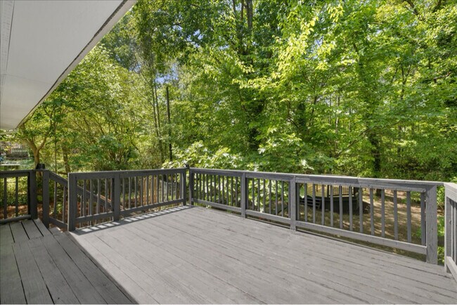 Building Photo - 2904 Sprucewood Dr
