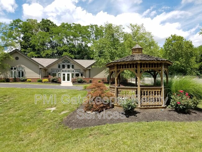Building Photo - 10555 Montgomery Rd