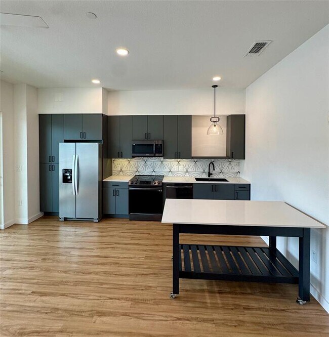 Building Photo - 2165 Gabriels Pl