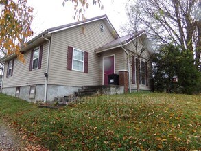 Building Photo - 706 Burn Rd