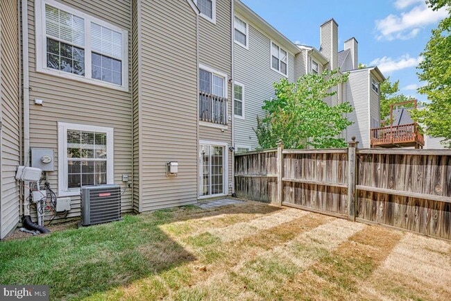 Building Photo - 1815 Spanish Oak Ln