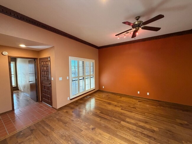 Building Photo - Beautiful Luxury 2 Bedroom Townhome Available in Corrales!