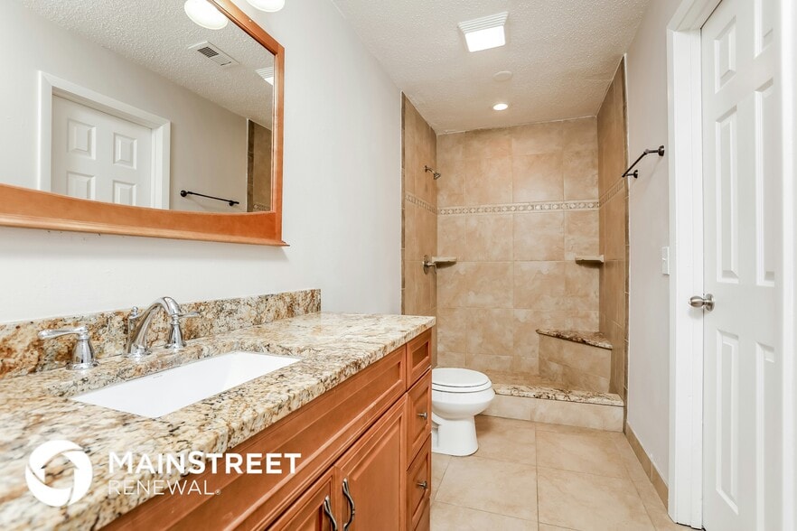 Building Photo - 1036 Aaron Dr