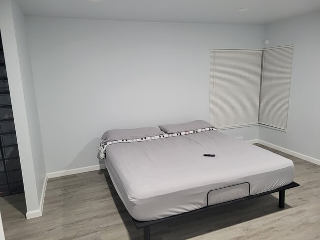 Building Photo - 16916 Collingham Dr