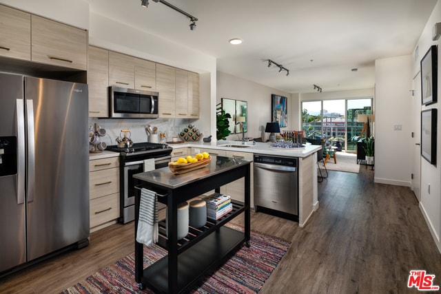 Building Photo - 800 Colorado Ave