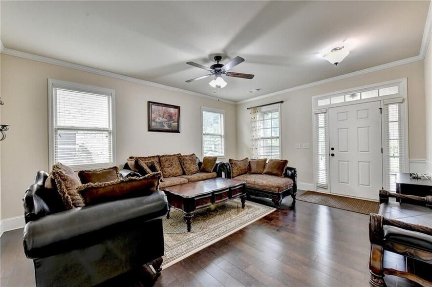 Building Photo - 2205 Copperfield Dr