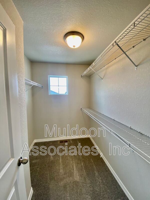 Building Photo - 8274 Talc Dr