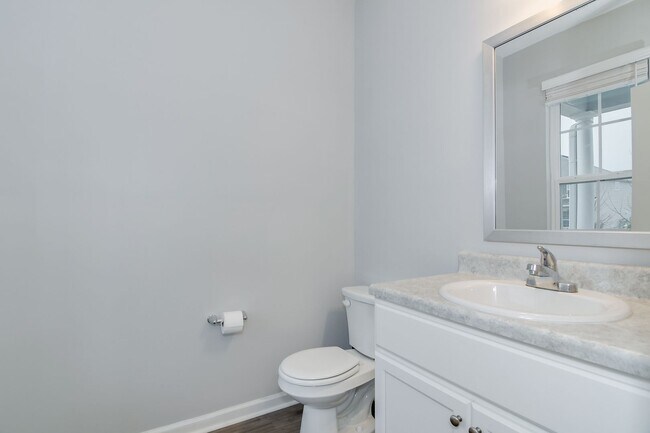 Building Photo - Haynes Station - 4 Bedroom 2.5 Bath