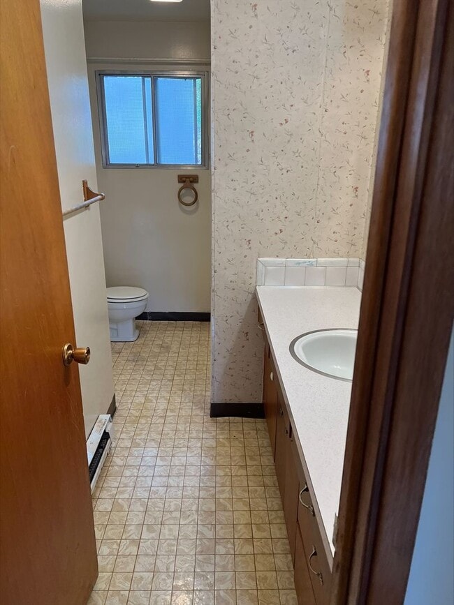 Building Photo - Cheney Home