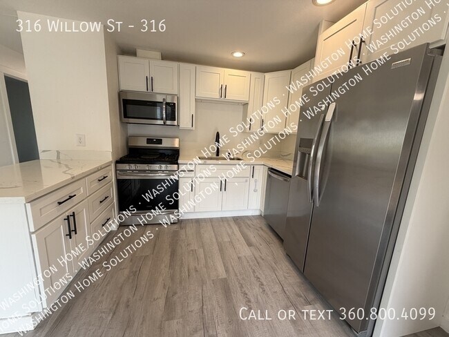 Building Photo - 316 Willow St