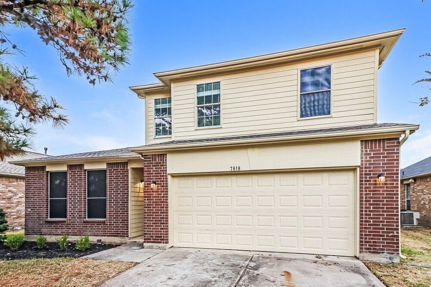 Building Photo - 7818 Yaupon Ranch Ct