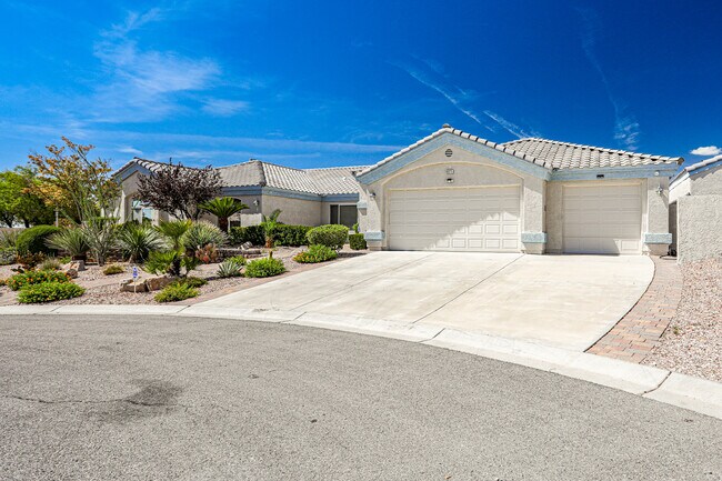 Building Photo - 6025 Egan Crest Dr