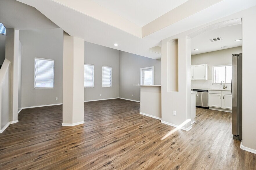 Building Photo - 22231 N 29th Dr